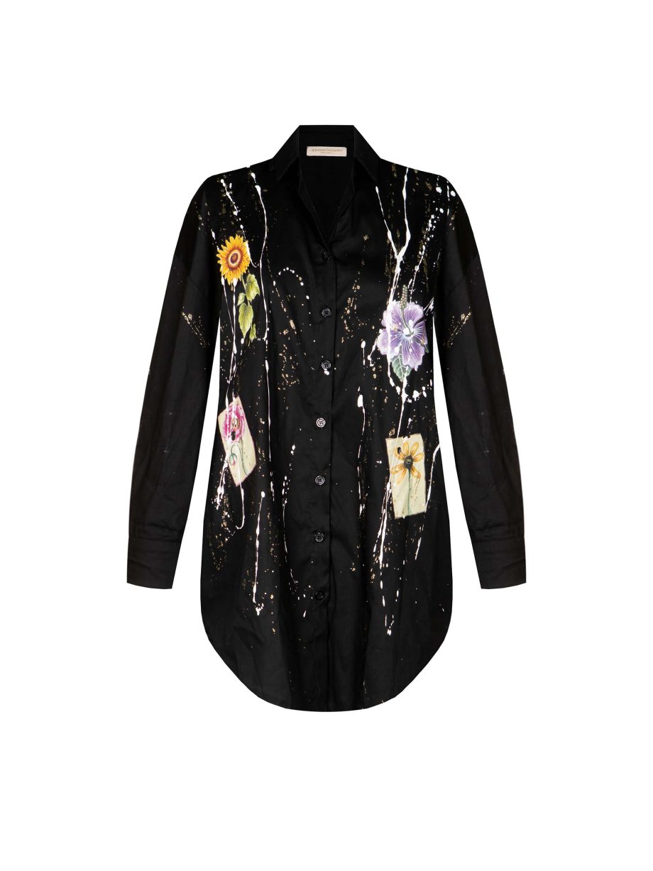Camicia nera dipinta a mano con decorazioni floreali