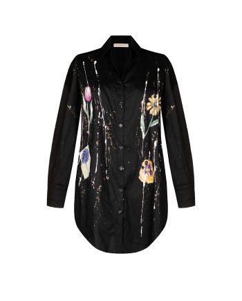 Camicia nera dipinta a mano con decorazioni floreali