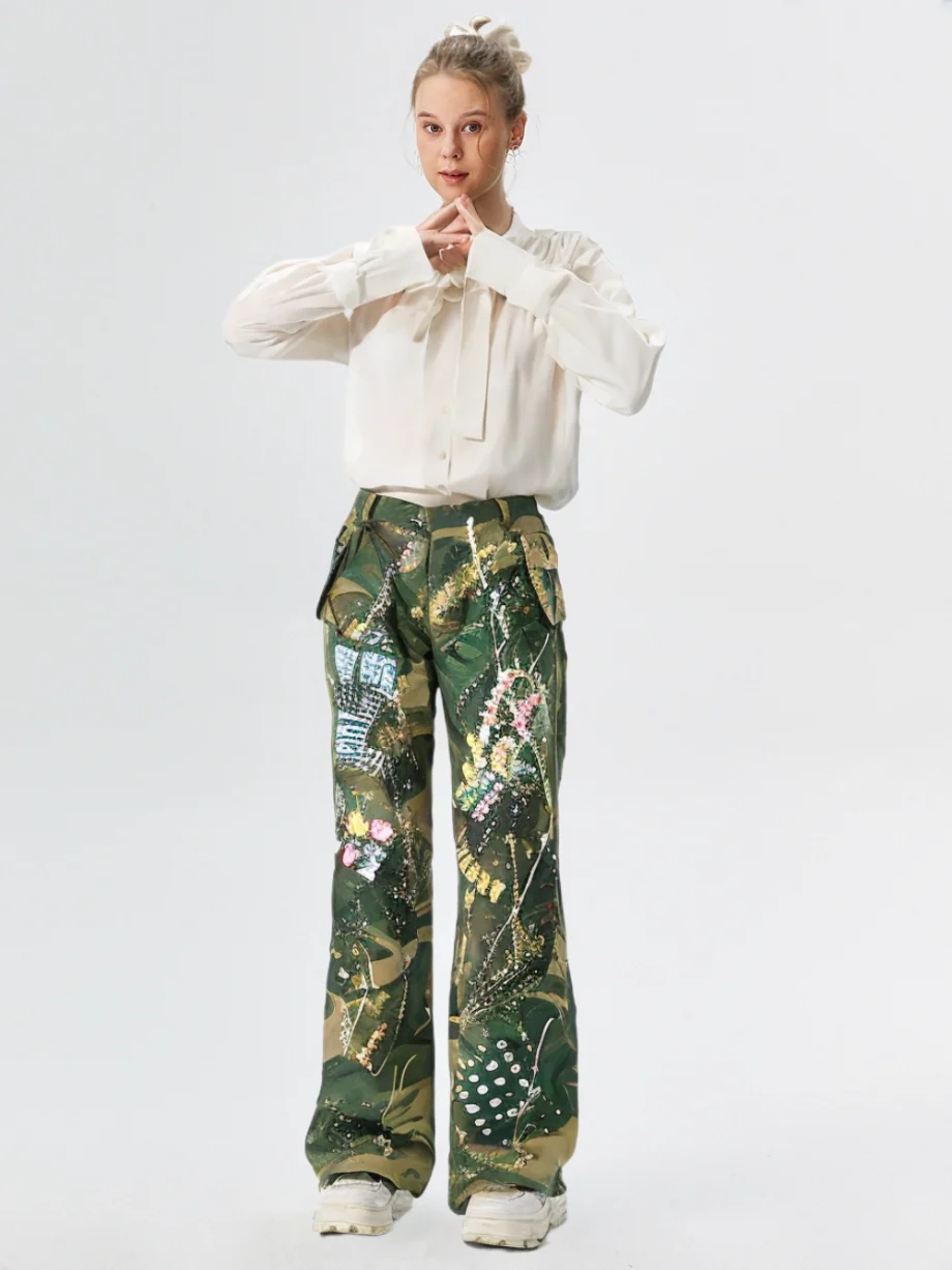 Pantaloni Cargo Custom Militari con Applicazioni e Glitter – Stone Wash - apiedinudinelparco design
