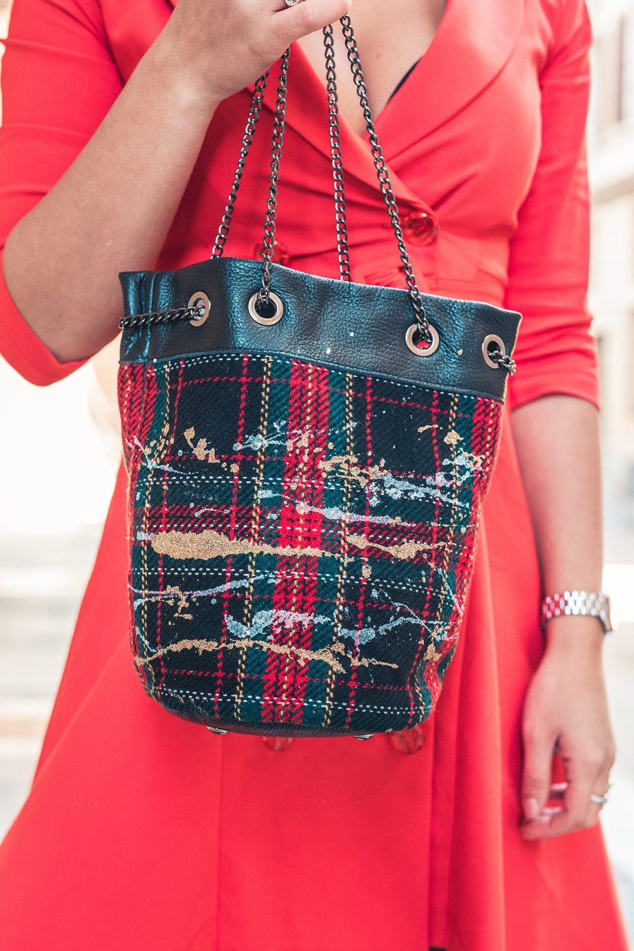 borsa-secchiello-tartan-glitter-rosso-apiedinudinelparco-bologna-7