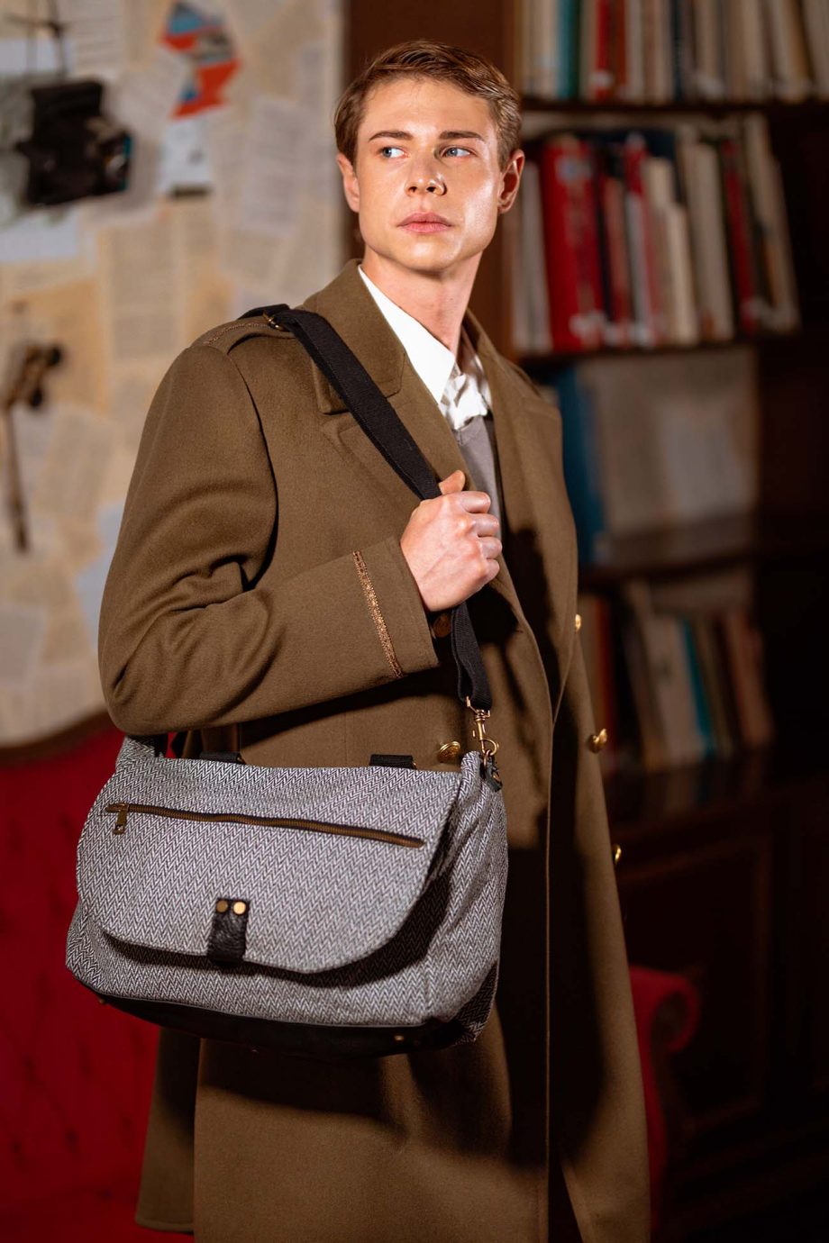 borsa-uomo-tracolla-tweed-apiedinudinelparco-bologna-4