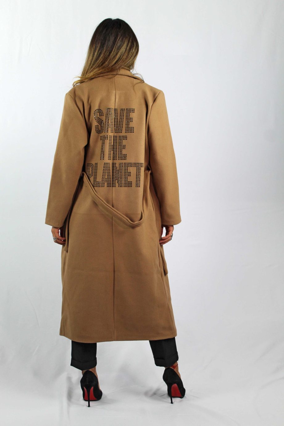 cappotto-vestaglia-save-the-planet-cammello-apiedinudinelparco-bologna-6