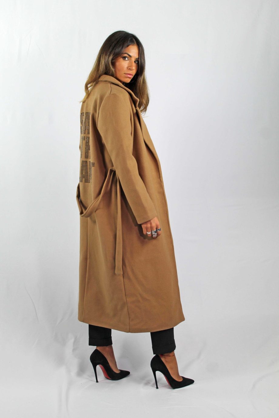 cappotto-vestaglia-save-the-planet-cammello-apiedinudinelparco-bologna-7