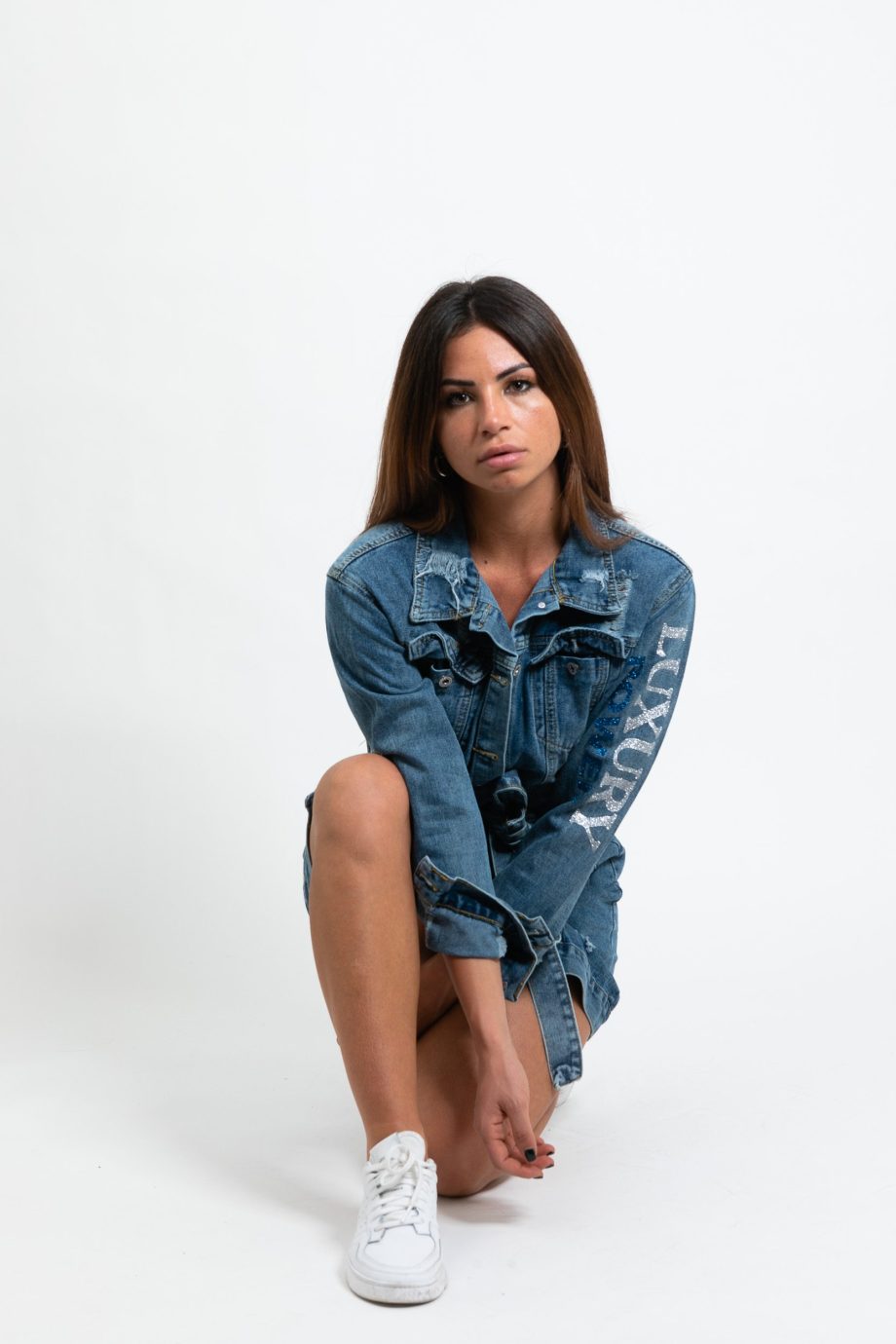 parka-donna-jeans-blu-apiedinudinelparco-bologna-4